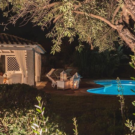 Villa Bougainvillea Con Piscina E Giardino Privato A Pochi Passi Dal Mare Castiadas Exterior photo