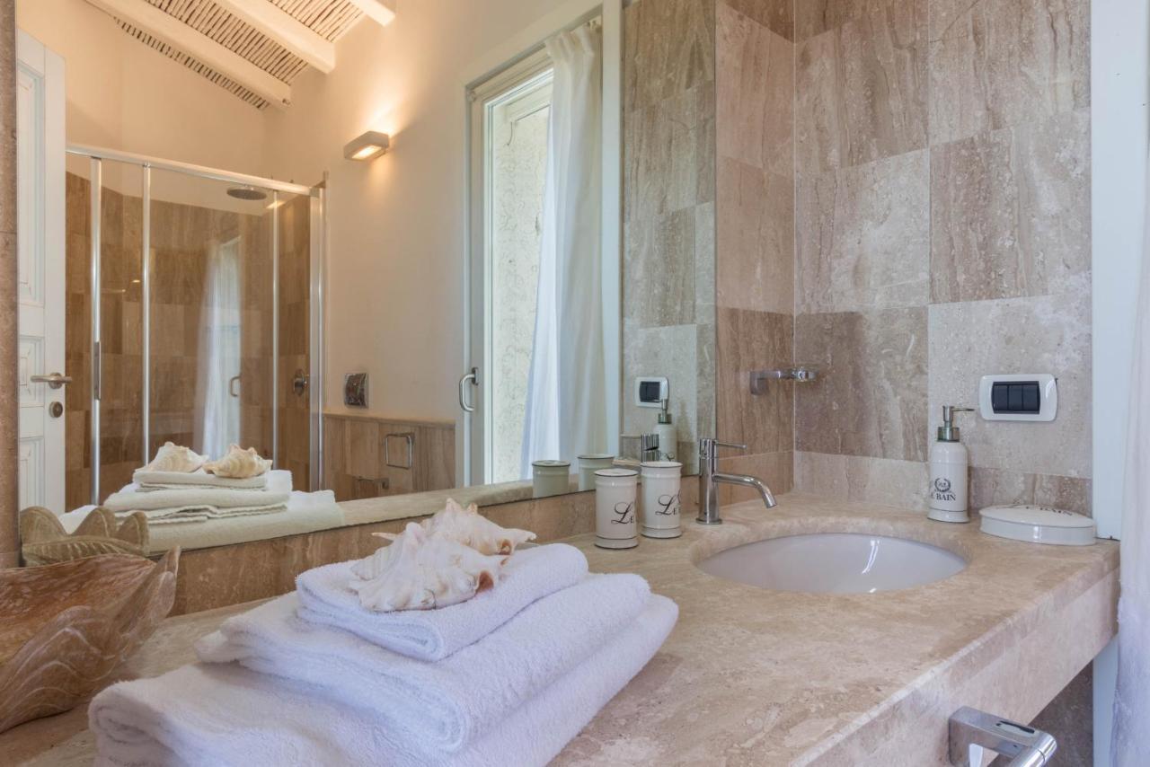 Villa Bougainvillea Con Piscina E Giardino Privato A Pochi Passi Dal Mare Castiadas Exterior photo